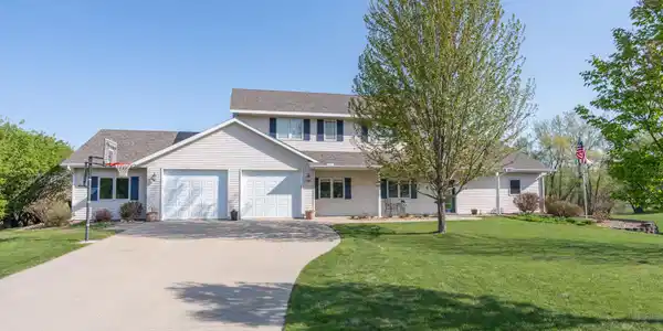 673 W River Drive