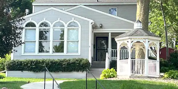 311 Lake Park Boulevard
