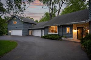 1600 Lake Johanna