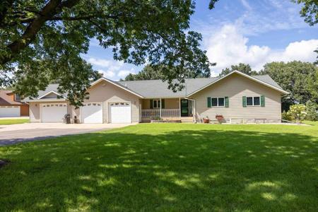 4 S Fox Lake Drive E
