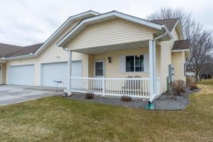 1220 Pond View
