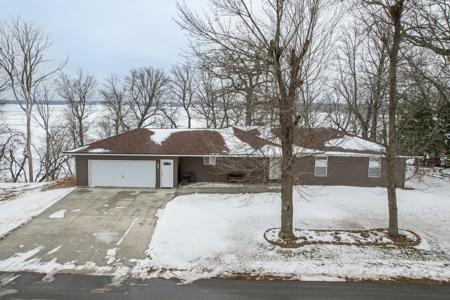 1709 Oakwood