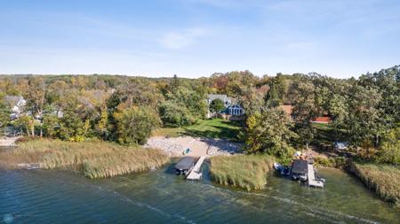 2513 N Long Lake Road