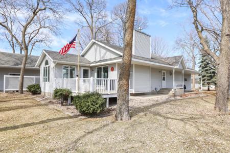 2560 Old County Road 120 NE