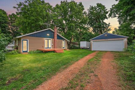 1672 Finch Lane