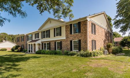 2051 Carriage Drive SW