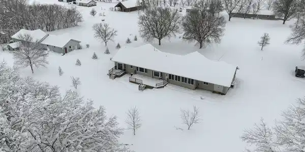 4 S Fox Lake Drive E