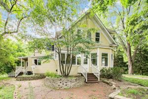 745 Pleasant View