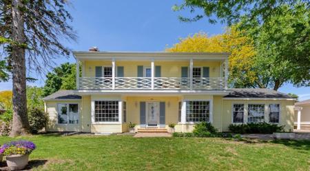 901 Clear Lake Drive