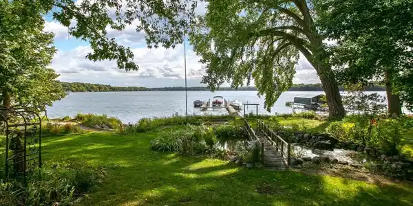 4565 Enchanted Point