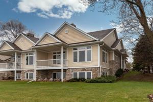 811 Lakeshore