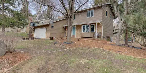14160 Shady Beach Trail NE