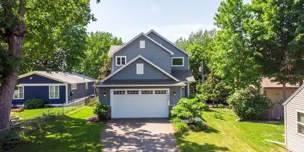 1633 Finch