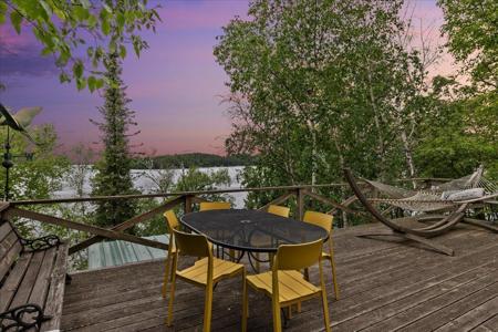 95536 Pine Island