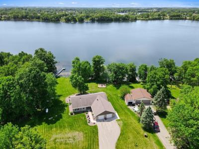 1642 Scenic Hideaway Lane NE