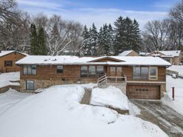 5895 Central NE