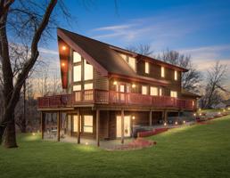 13610 Island View NW