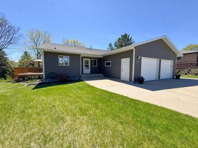 2216 Ridgewood Drive