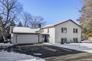 3454 Willow Beach SW