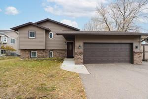 5445 Amblewood NE
