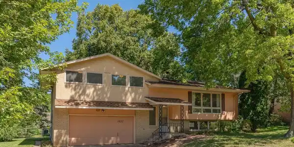 1037 County Road D W