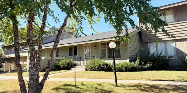 61 Windsor Court