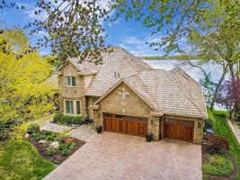14307 Shady Beach NE