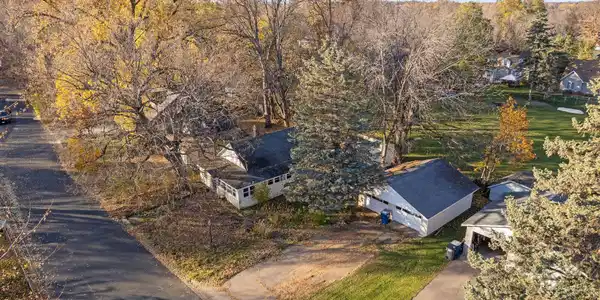 5858 Glenwood