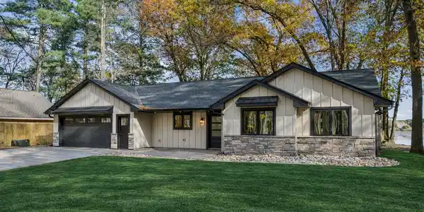 25407 Pigeon Loft Road NE