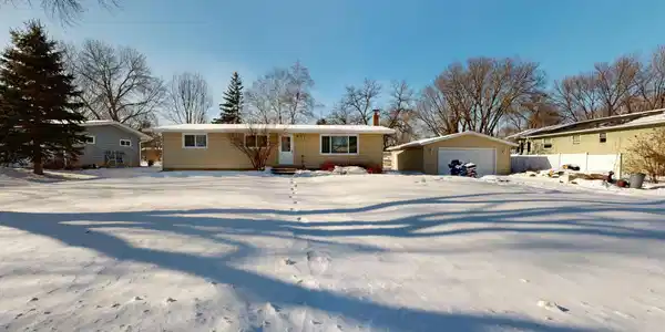 172 Lakeview Drive