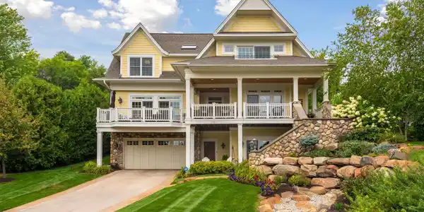 5160 Greenwood