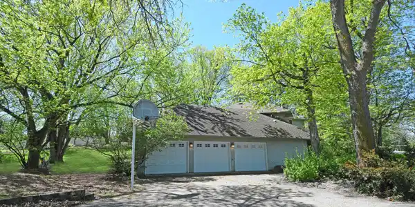 3185 Northshore Drive