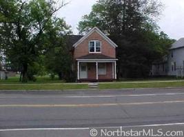 716 1st NE