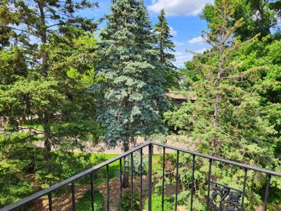 179 Little Canada E