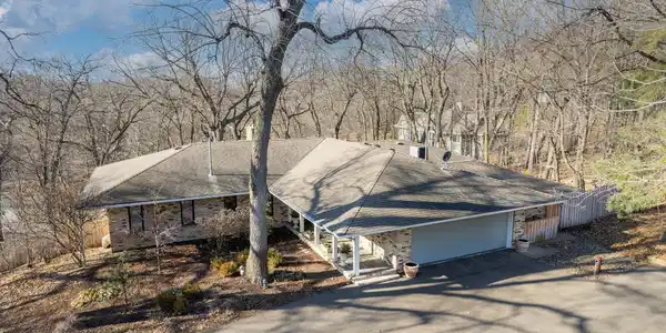 2865 Breezy Heights
