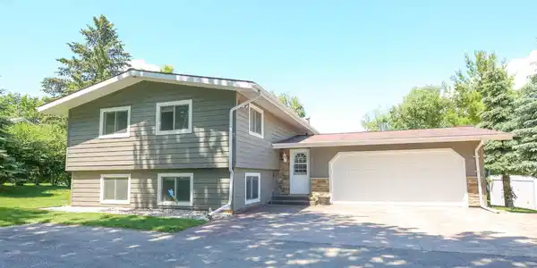 8138 E Lake Carlos Dr NE
