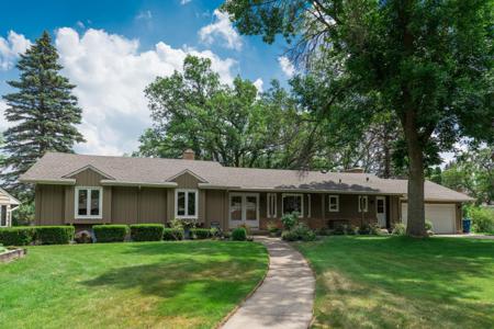 729 Forest Dale