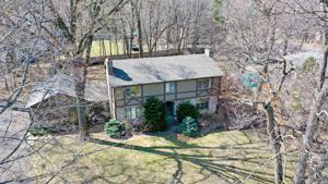 2960 Tonkaha Drive