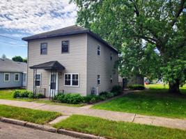 1125 Foster
