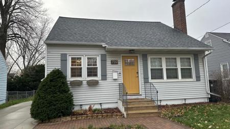 739 12th NE
