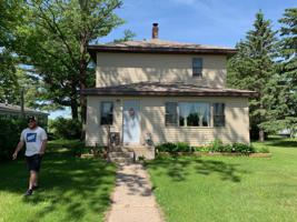124 Wood Street N