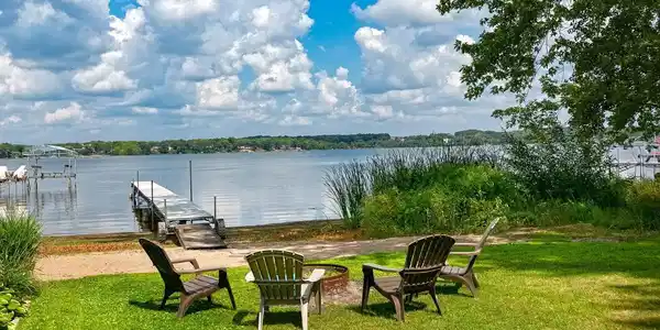 1990 LAKE VIEW