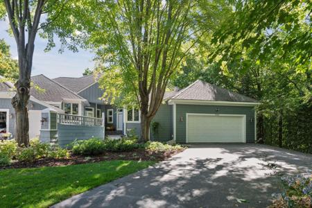 2940 Pelican Point Court