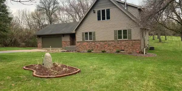 5187 109th NE