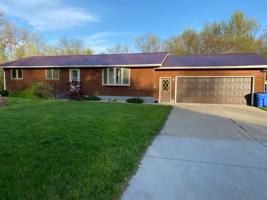 111 Custer N
