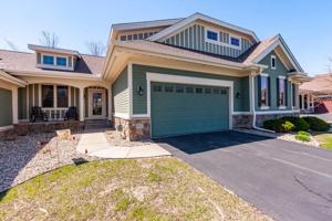 4037 Heritage SE