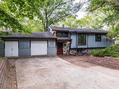 1745 Alta Vista
