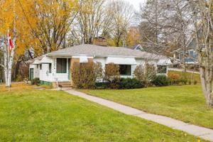 202 Sherburne N