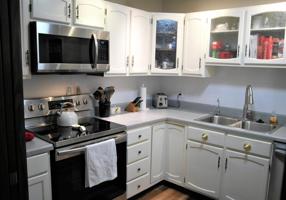 3090 Lexington N