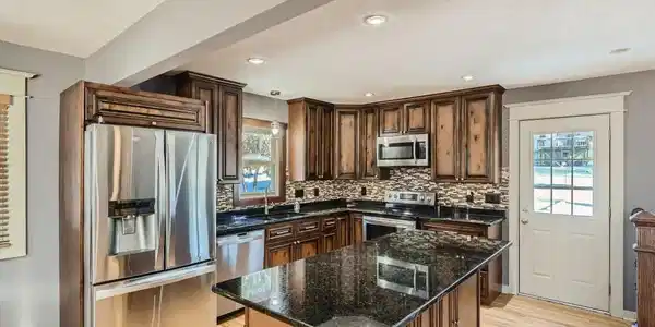 3270 Lexington N